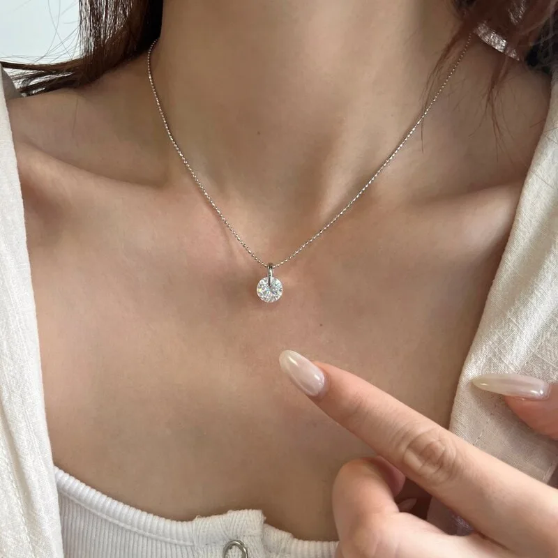 莫桑系列银S925白色莫桑钻圆形单钻悬浮设计可转动吊坠时尚简约
